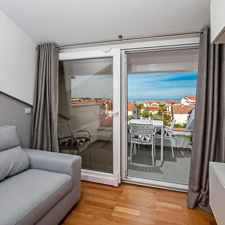 Lili Apartament *