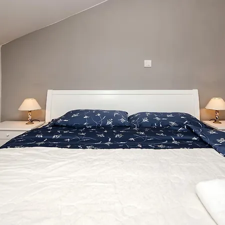 Lili Апартаменты