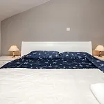 Lili Apartman